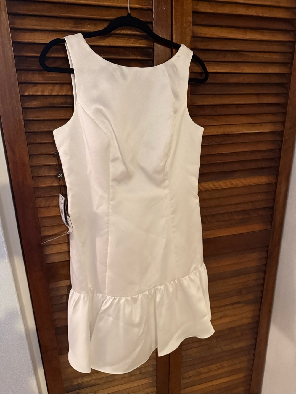 Adrianna Papell White Ruffle-Hem Formal Dress